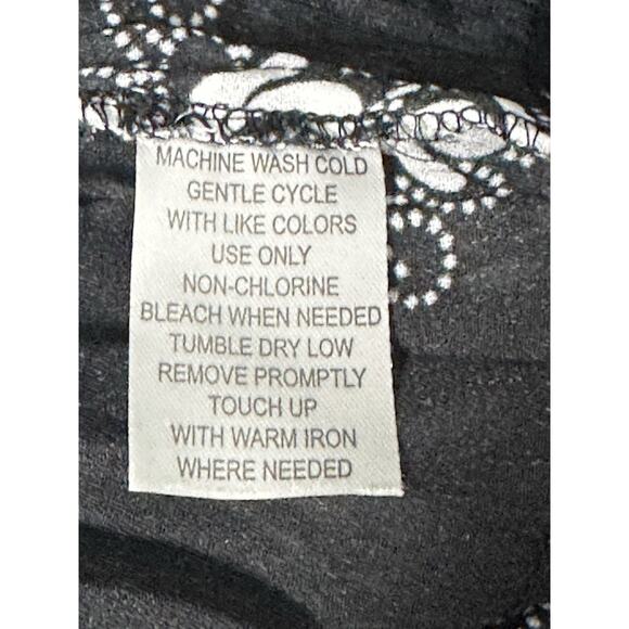 Sunny Leigh Women’s Top Black White Frilly Ruffled Feminine Girl Top Size (S) - Picture 15 of 16